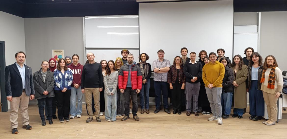 Jan Nowak ana bilim dalımızda 4 Aralık 2025'te Fransızca Öğretiminde Teatralitenin Kullanımı üzerine bir atölye düzenledi.